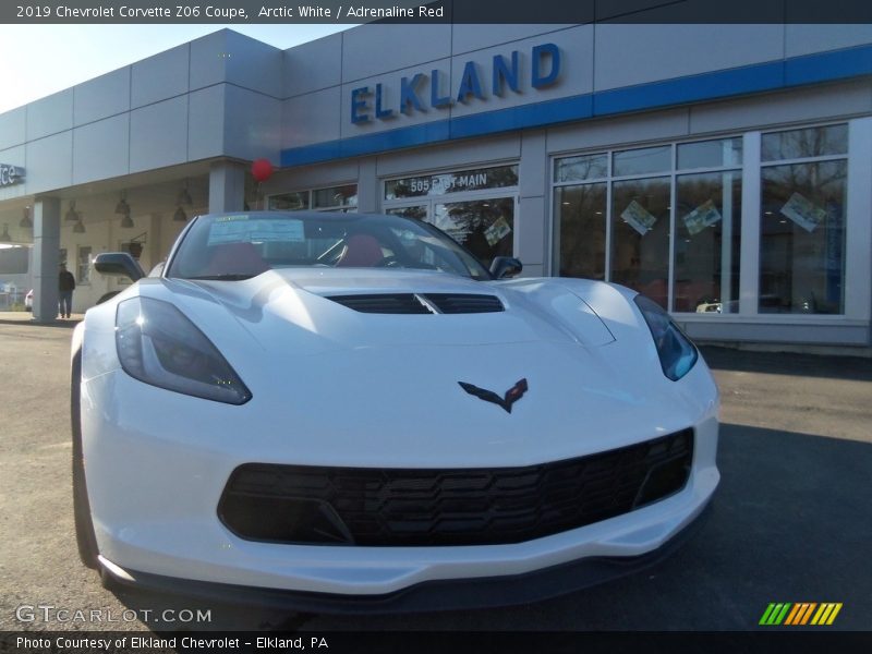 Arctic White / Adrenaline Red 2019 Chevrolet Corvette Z06 Coupe