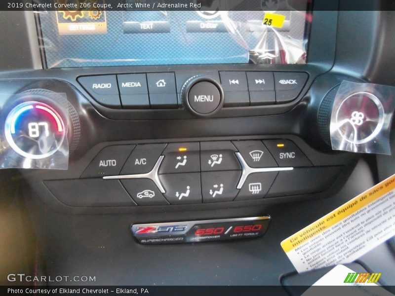 Controls of 2019 Corvette Z06 Coupe