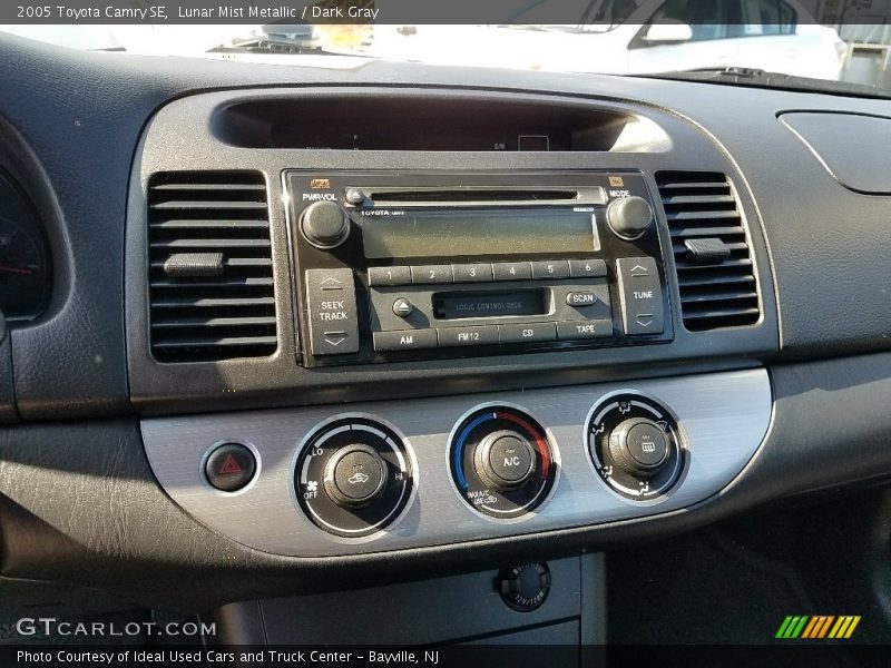 Lunar Mist Metallic / Dark Gray 2005 Toyota Camry SE