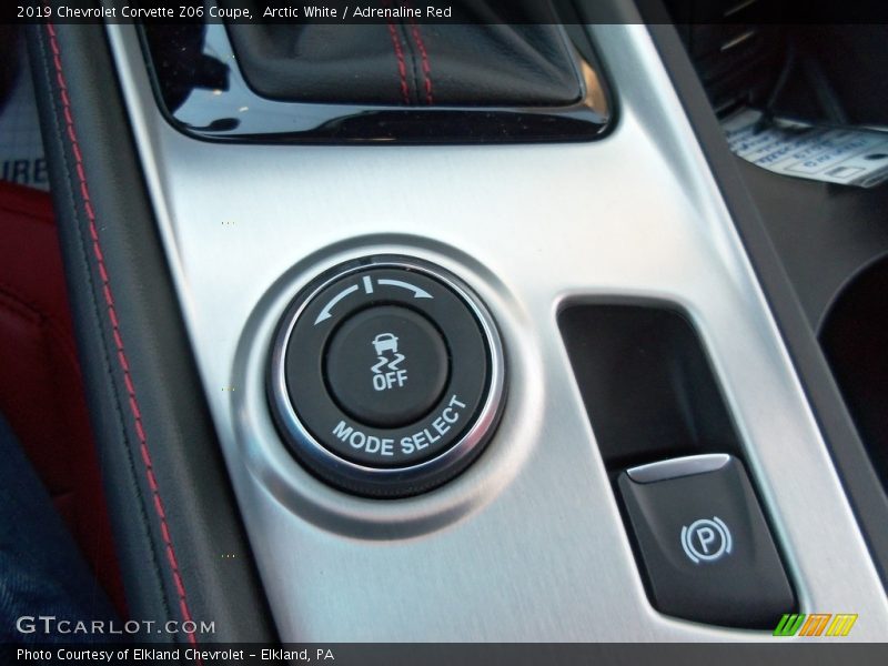 Controls of 2019 Corvette Z06 Coupe