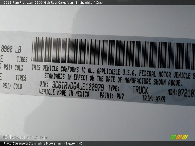 Bright White / Gray 2018 Ram ProMaster 2500 High Roof Cargo Van