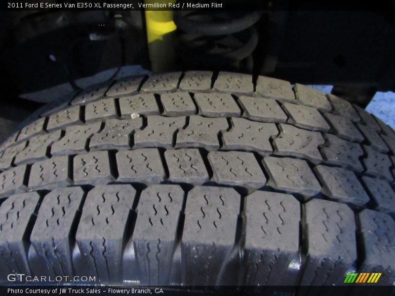 Vermillion Red / Medium Flint 2011 Ford E Series Van E350 XL Passenger
