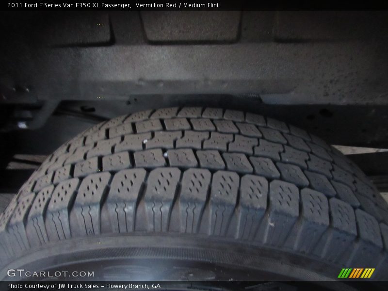 Vermillion Red / Medium Flint 2011 Ford E Series Van E350 XL Passenger