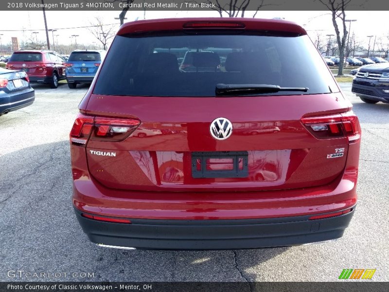 Cardinal Red Metallic / Titan Black 2018 Volkswagen Tiguan S 4MOTION