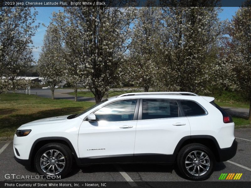  2019 Cherokee Latitude Plus Bright White