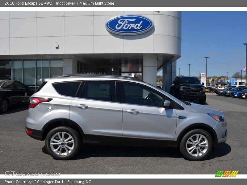 Ingot Silver / Medium Light Stone 2018 Ford Escape SE 4WD