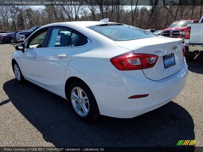 Summit White / Jet Black 2017 Chevrolet Cruze LT
