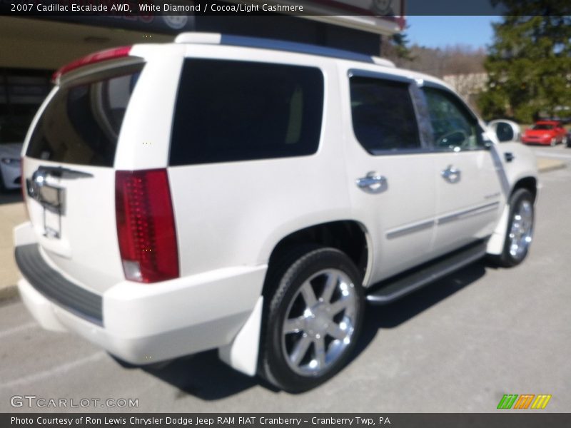 White Diamond / Cocoa/Light Cashmere 2007 Cadillac Escalade AWD