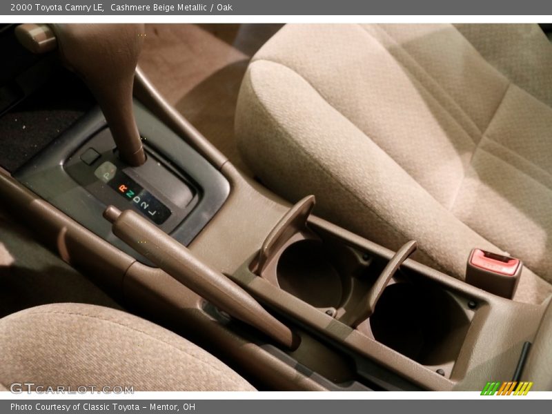 Cashmere Beige Metallic / Oak 2000 Toyota Camry LE