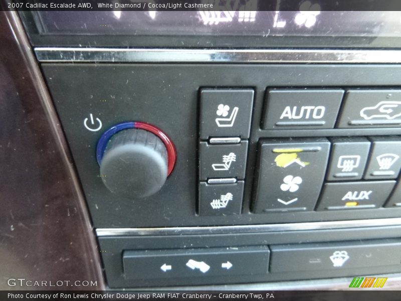 White Diamond / Cocoa/Light Cashmere 2007 Cadillac Escalade AWD