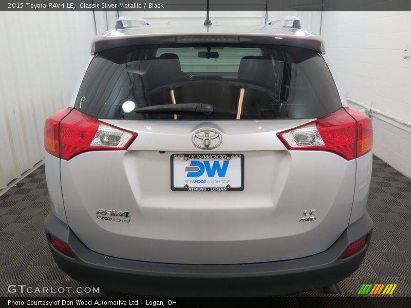 Classic Silver Metallic / Black 2015 Toyota RAV4 LE