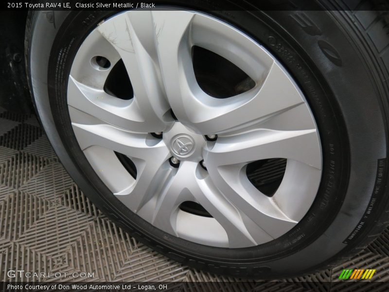Classic Silver Metallic / Black 2015 Toyota RAV4 LE
