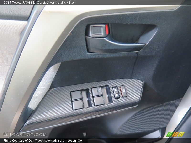Classic Silver Metallic / Black 2015 Toyota RAV4 LE