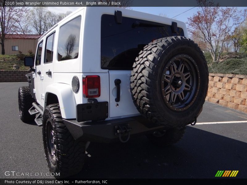 Bright White / Black 2016 Jeep Wrangler Unlimited Rubicon 4x4