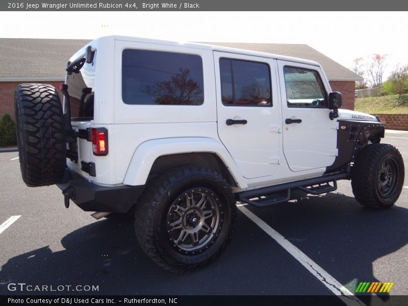 Bright White / Black 2016 Jeep Wrangler Unlimited Rubicon 4x4