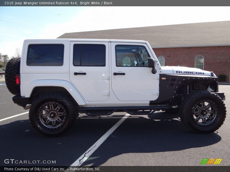 Bright White / Black 2016 Jeep Wrangler Unlimited Rubicon 4x4
