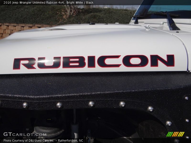 Bright White / Black 2016 Jeep Wrangler Unlimited Rubicon 4x4