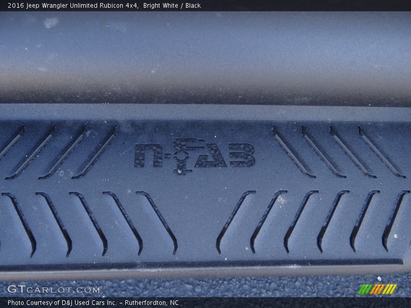 Bright White / Black 2016 Jeep Wrangler Unlimited Rubicon 4x4