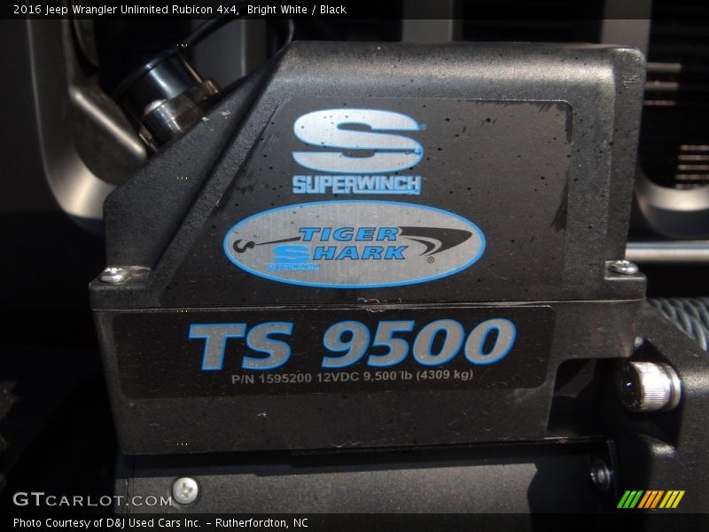 Bright White / Black 2016 Jeep Wrangler Unlimited Rubicon 4x4