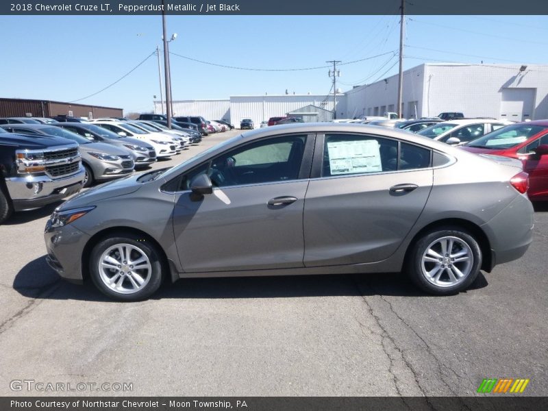 Pepperdust Metallic / Jet Black 2018 Chevrolet Cruze LT