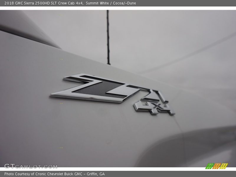 Summit White / Cocoa/­Dune 2018 GMC Sierra 2500HD SLT Crew Cab 4x4