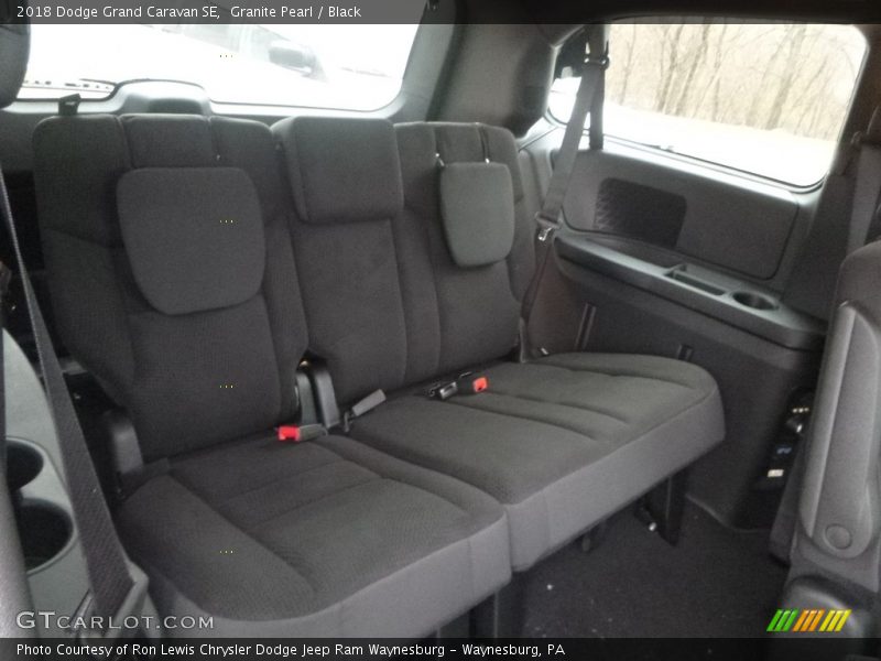 Granite Pearl / Black 2018 Dodge Grand Caravan SE