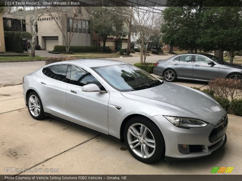 Front 3/4 View of 2014 Model S 