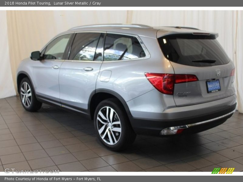 Lunar Silver Metallic / Gray 2018 Honda Pilot Touring