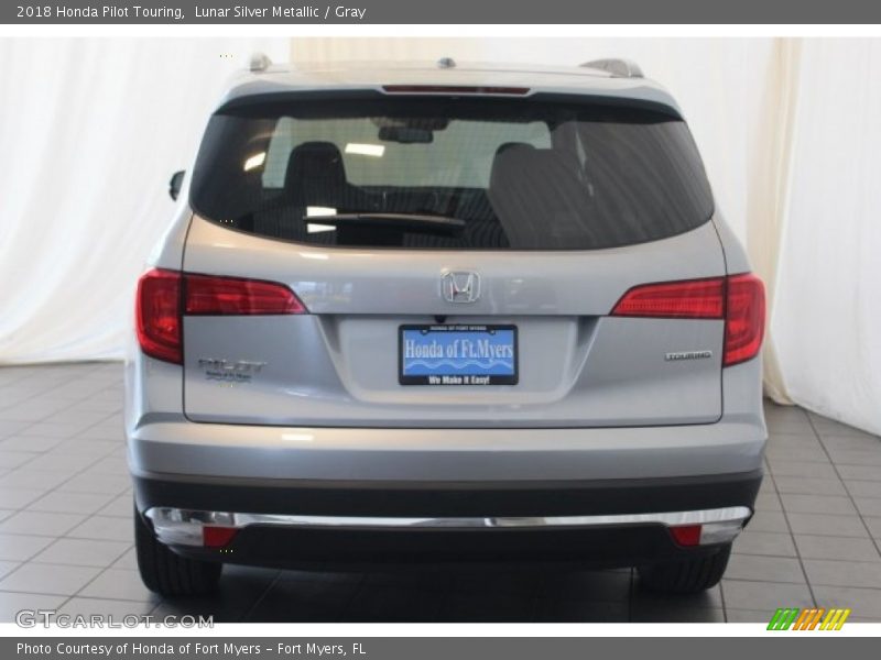 Lunar Silver Metallic / Gray 2018 Honda Pilot Touring