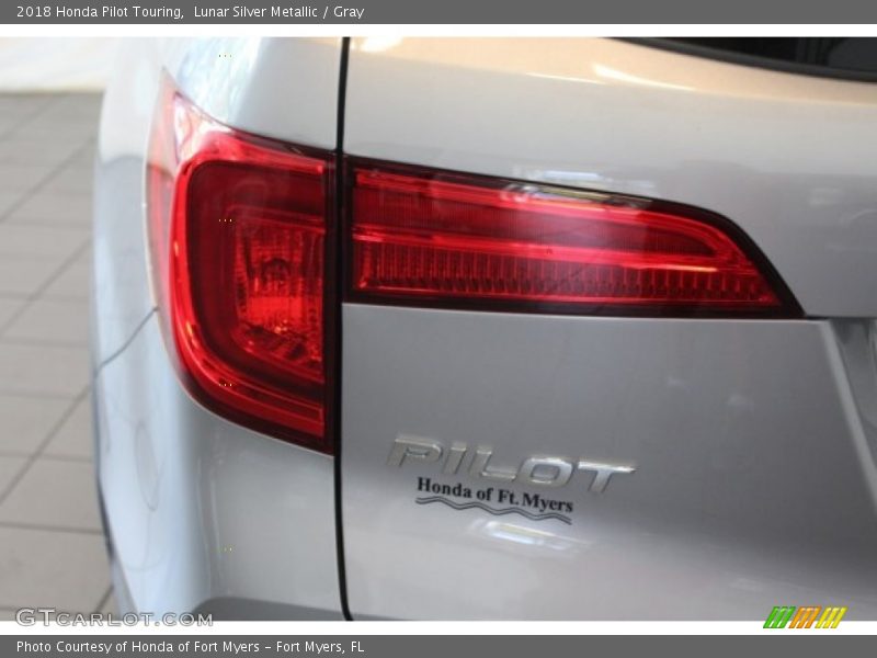 Lunar Silver Metallic / Gray 2018 Honda Pilot Touring