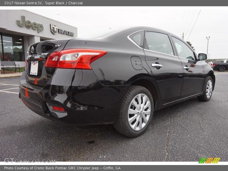 Super Black / Charcoal 2017 Nissan Sentra SV