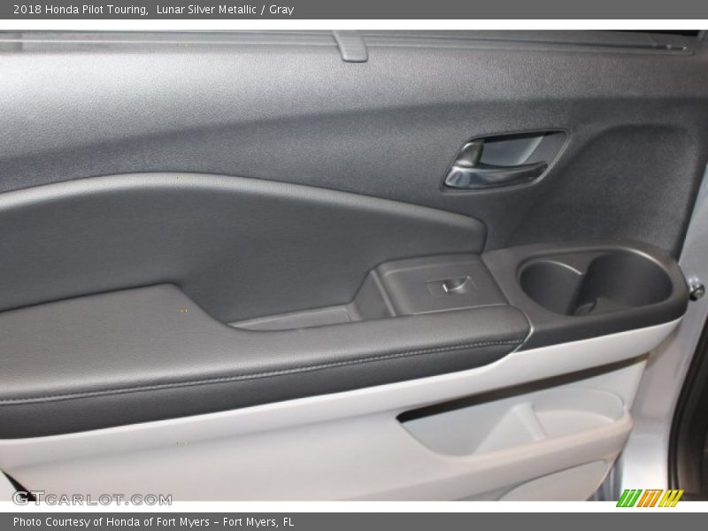 Lunar Silver Metallic / Gray 2018 Honda Pilot Touring
