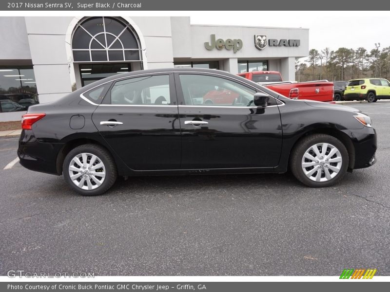 Super Black / Charcoal 2017 Nissan Sentra SV