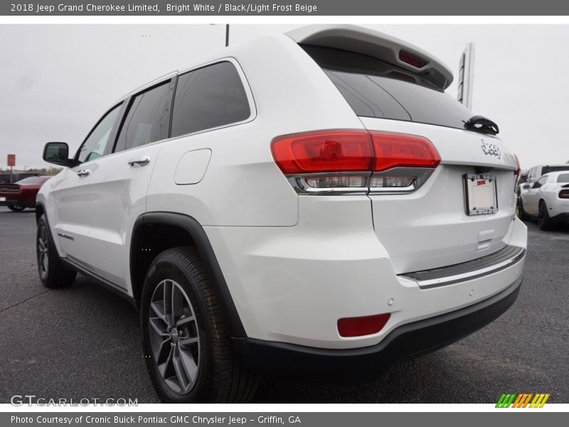 Bright White / Black/Light Frost Beige 2018 Jeep Grand Cherokee Limited