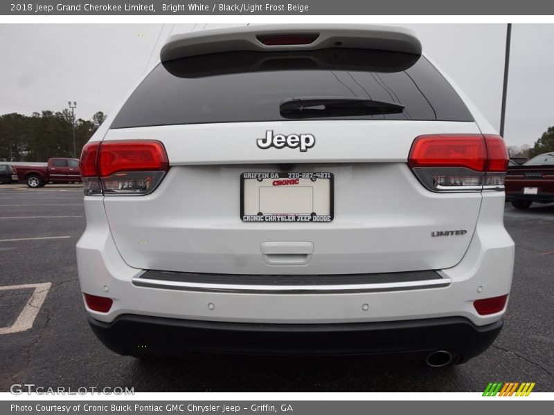 Bright White / Black/Light Frost Beige 2018 Jeep Grand Cherokee Limited