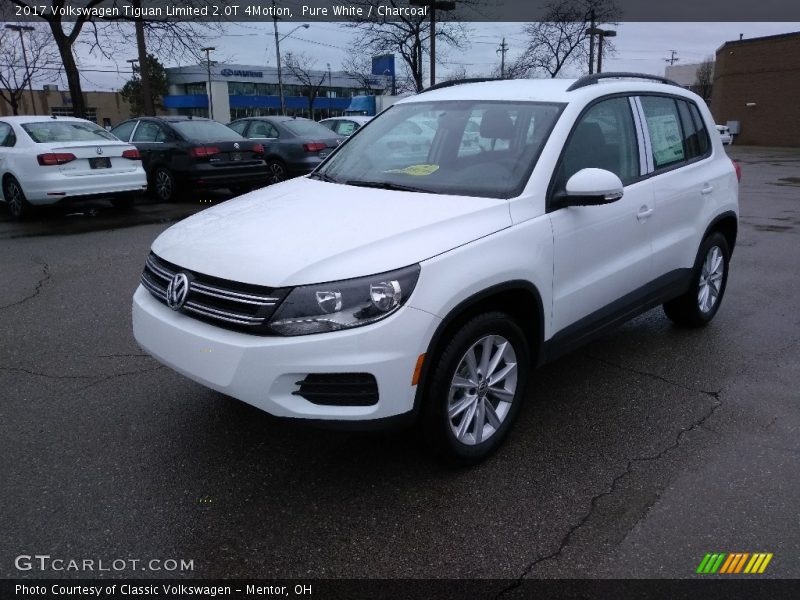 Pure White / Charcoal 2017 Volkswagen Tiguan Limited 2.0T 4Motion