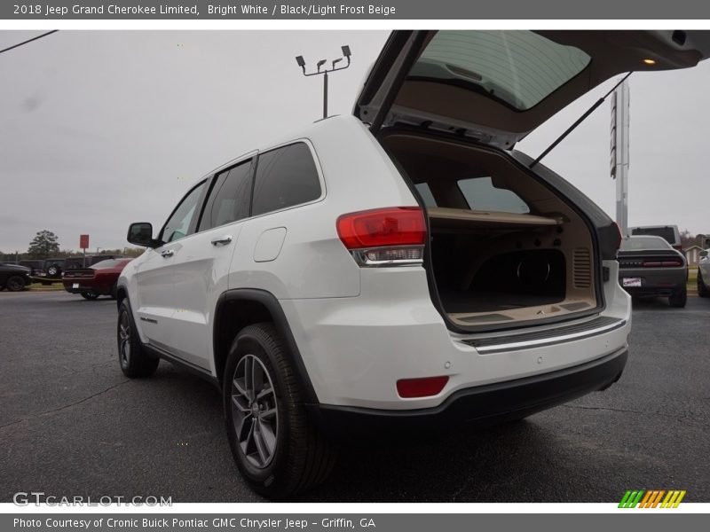Bright White / Black/Light Frost Beige 2018 Jeep Grand Cherokee Limited