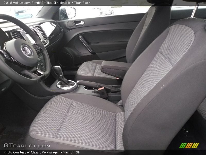  2018 Beetle S Titan Black Interior