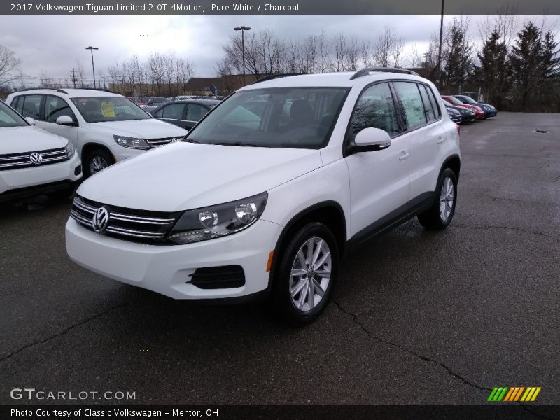 Pure White / Charcoal 2017 Volkswagen Tiguan Limited 2.0T 4Motion