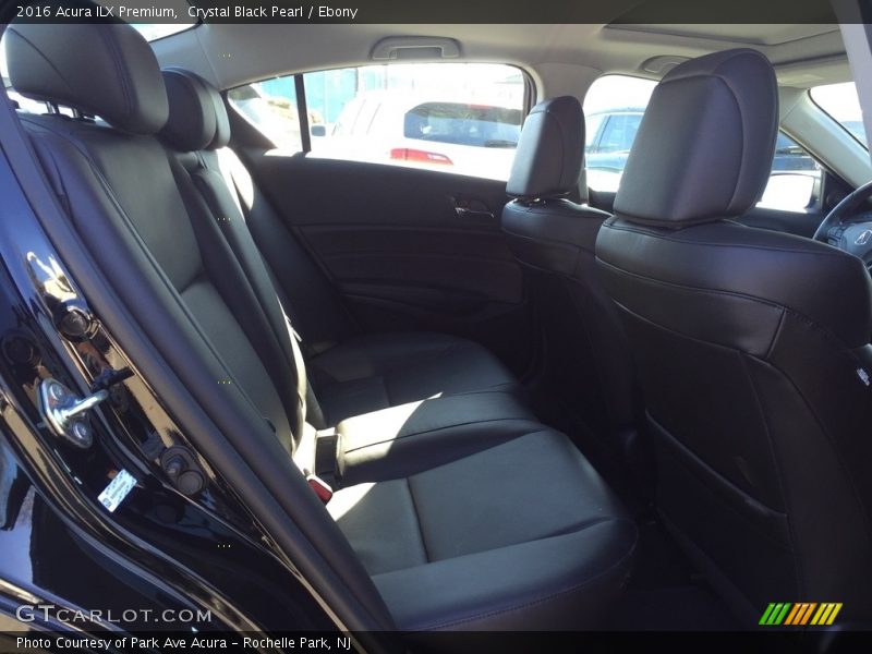Crystal Black Pearl / Ebony 2016 Acura ILX Premium