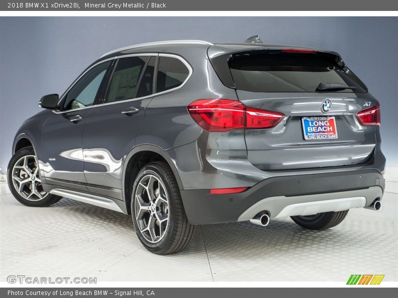 Mineral Grey Metallic / Black 2018 BMW X1 xDrive28i