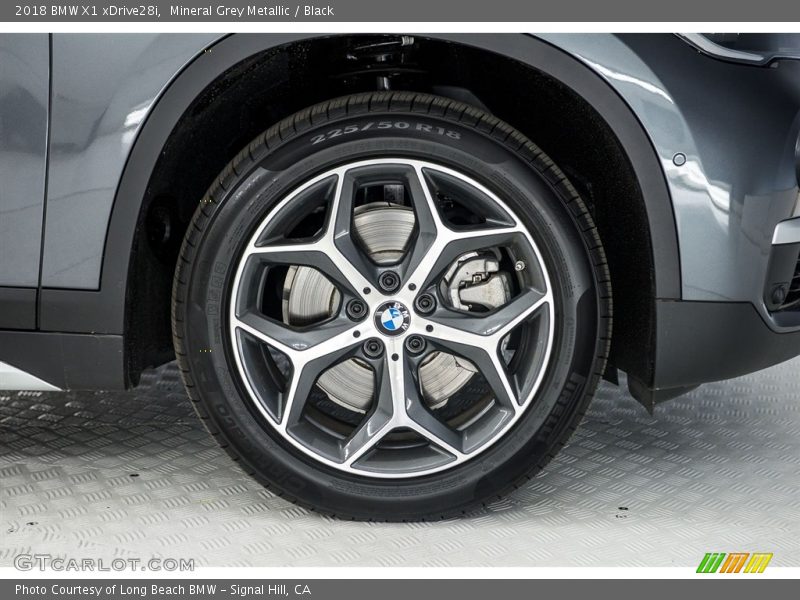 Mineral Grey Metallic / Black 2018 BMW X1 xDrive28i