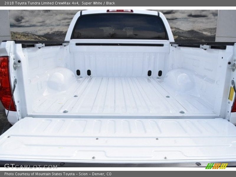 Super White / Black 2018 Toyota Tundra Limited CrewMax 4x4