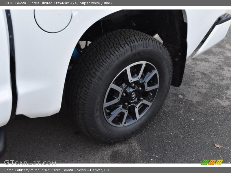 Super White / Black 2018 Toyota Tundra Limited CrewMax 4x4