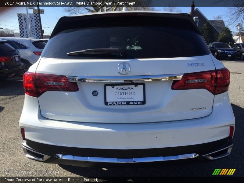 White Diamond Pearl / Parchment 2017 Acura MDX Technology SH-AWD