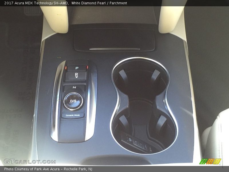 White Diamond Pearl / Parchment 2017 Acura MDX Technology SH-AWD