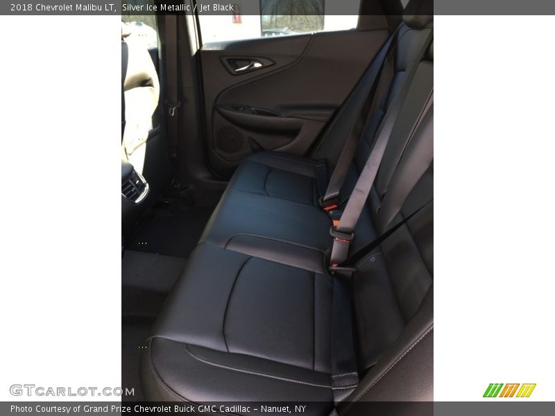 Silver Ice Metallic / Jet Black 2018 Chevrolet Malibu LT