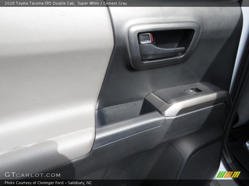 Super White / Cement Gray 2018 Toyota Tacoma SR5 Double Cab