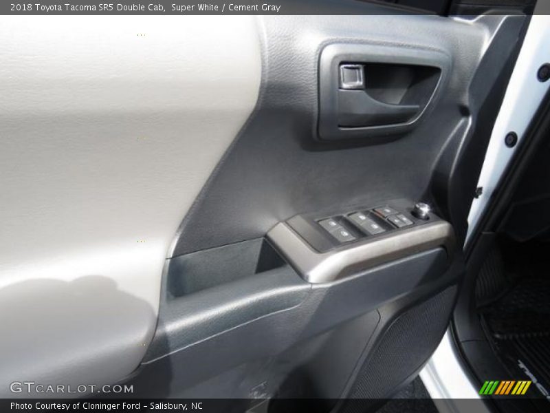 Super White / Cement Gray 2018 Toyota Tacoma SR5 Double Cab