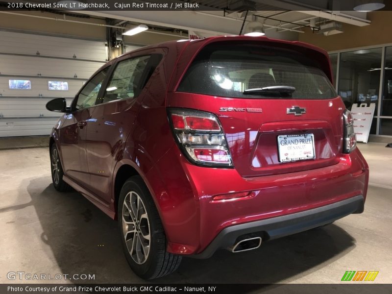 Cajun Red Tintcoat / Jet Black 2018 Chevrolet Sonic LT Hatchback